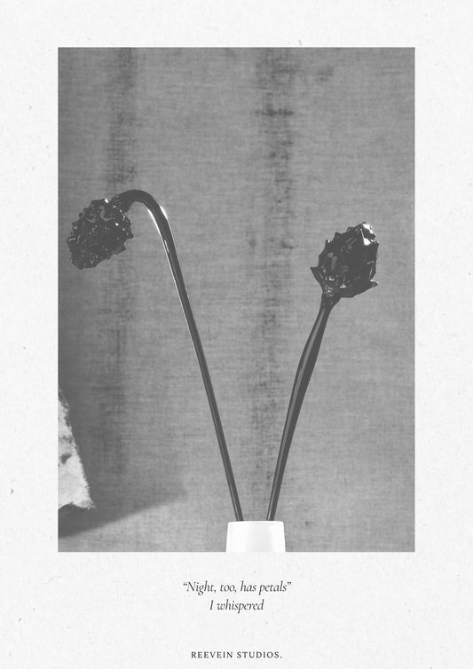 NIGHT PETALS - Glass Bouquet Sculpture