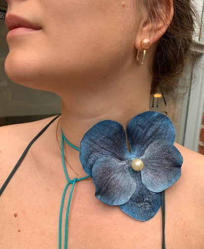 Indigo Orchid Choker with blue leather string (XL)