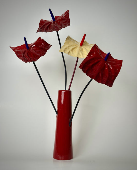 The Florist Vase 'CONE' - SHINY RED